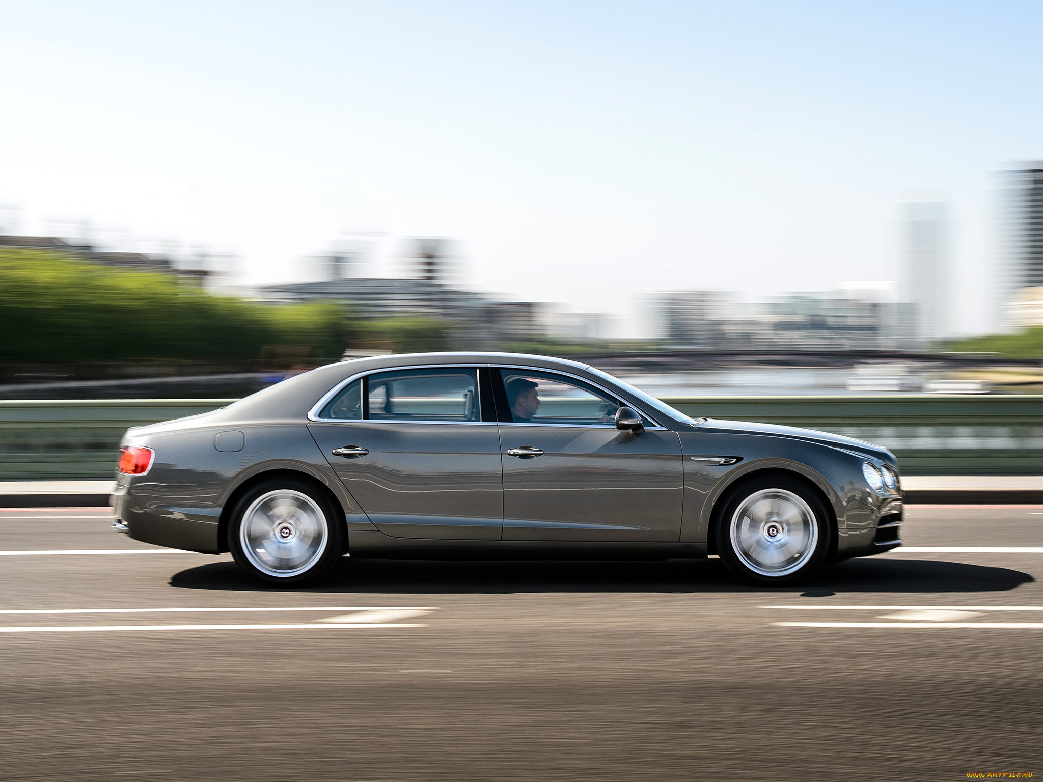 , bentley, flying, spur, v8, uk-spec, 2014
